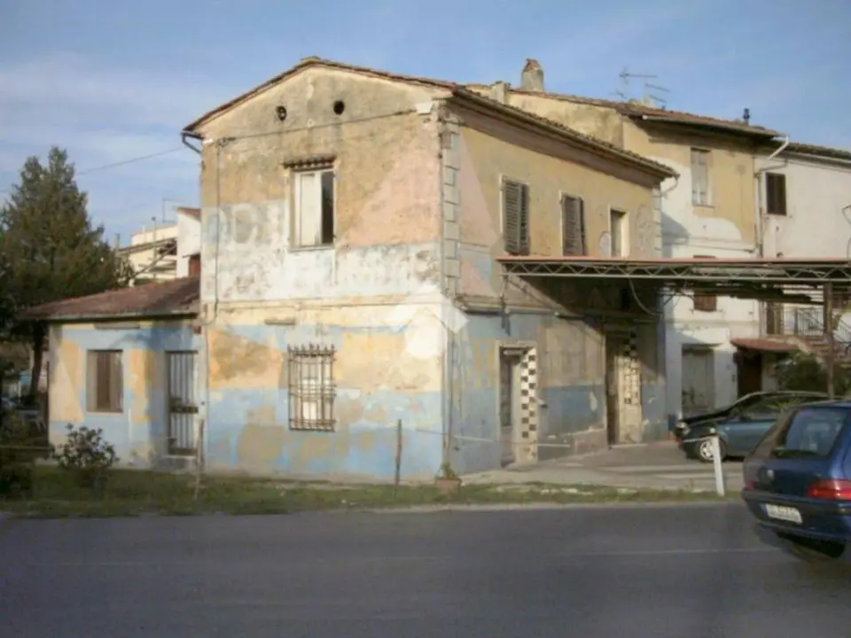 Rustico in vendita a San Giuliano Terme