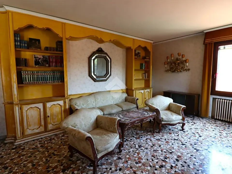 Quadrilocale in vendita a Venezia