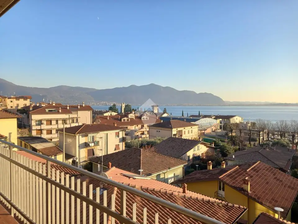 Casa semindipendente in vendita a Predore