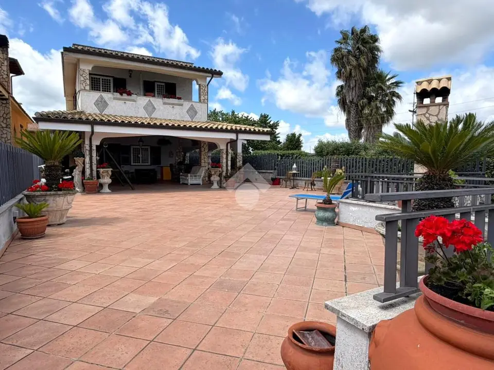 Villa singola in vendita a San Cesareo