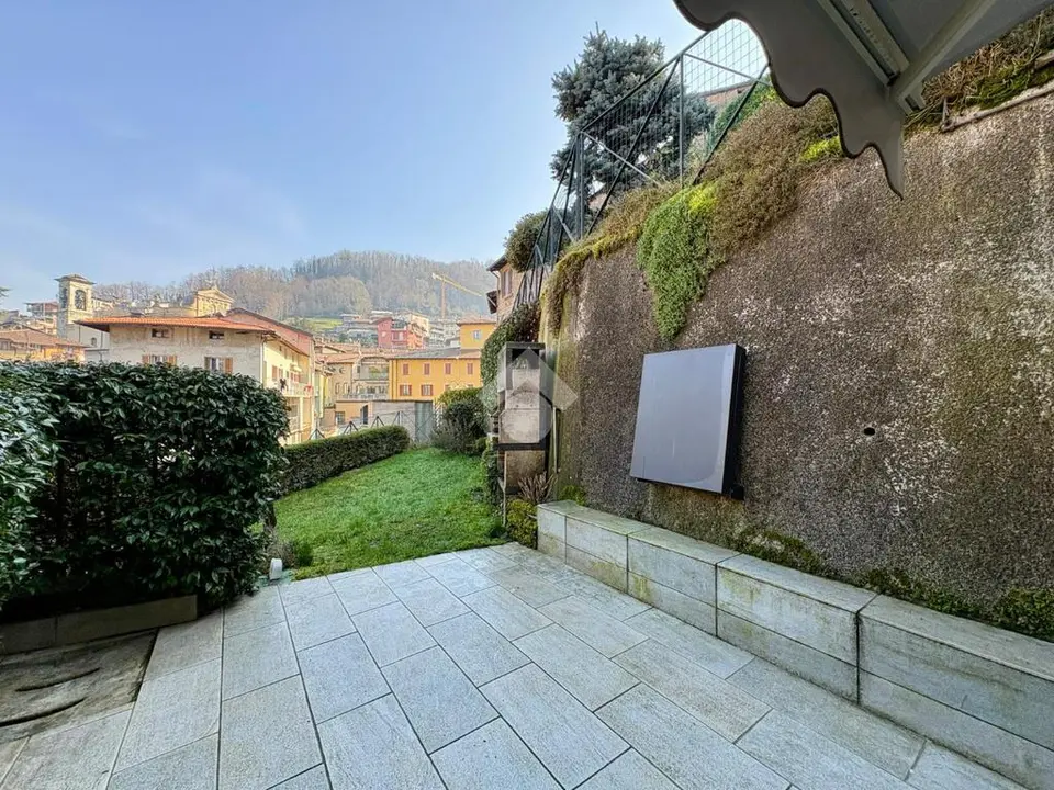 Casa indipendente in vendita a Pradalunga