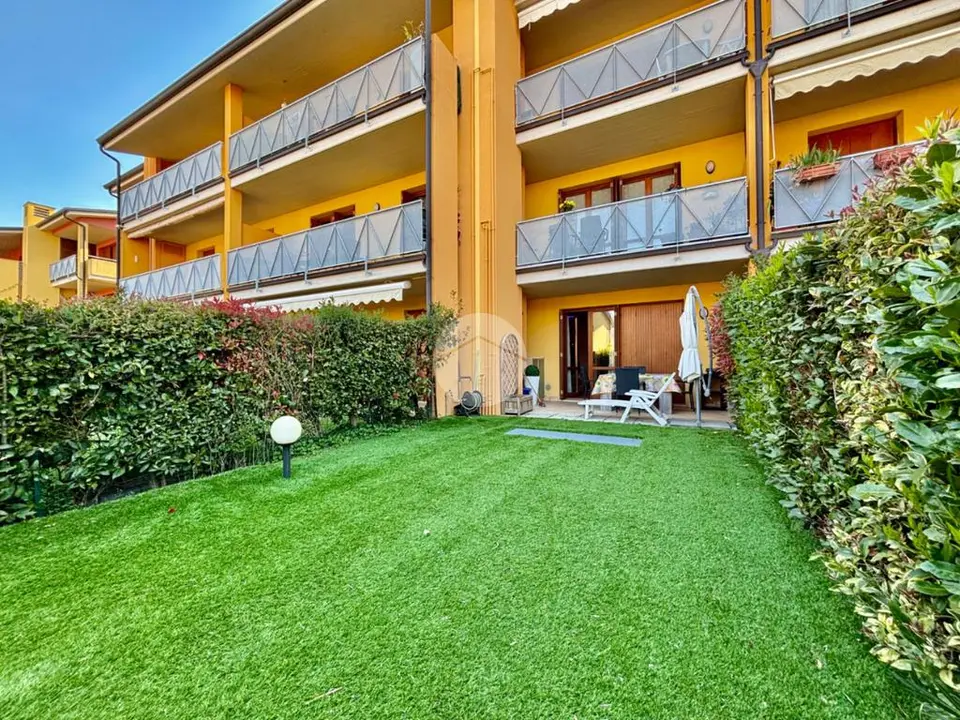 Trilocale in vendita a Desenzano Del Garda