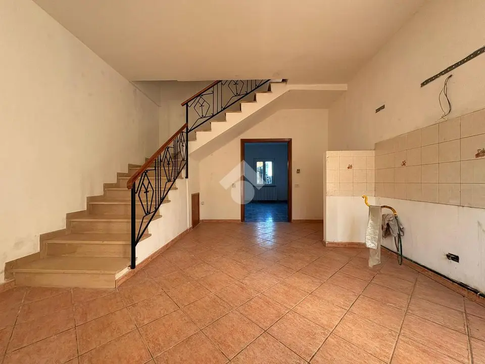 Casa semindipendente in vendita a Fossato Di Vico