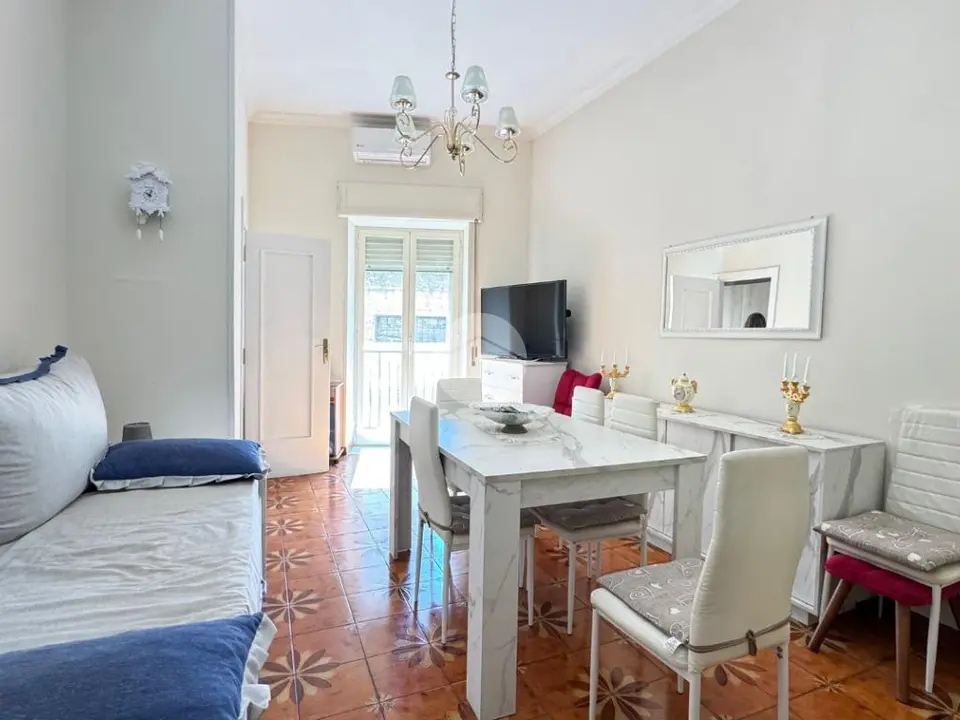 Trilocale in affitto a Napoli