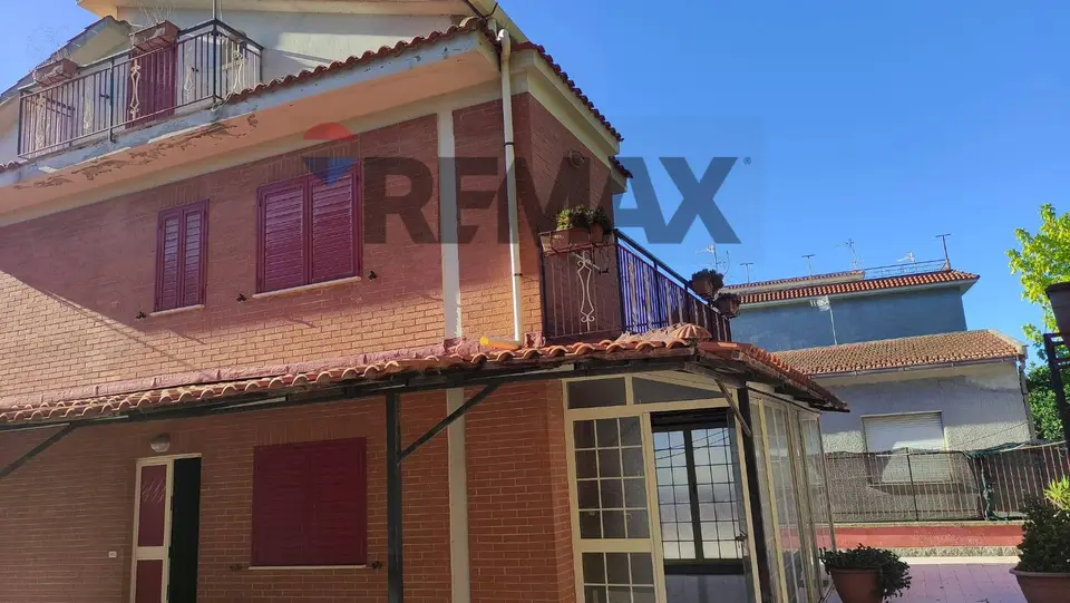 Casa Indipendente in Vendita a Minturno
