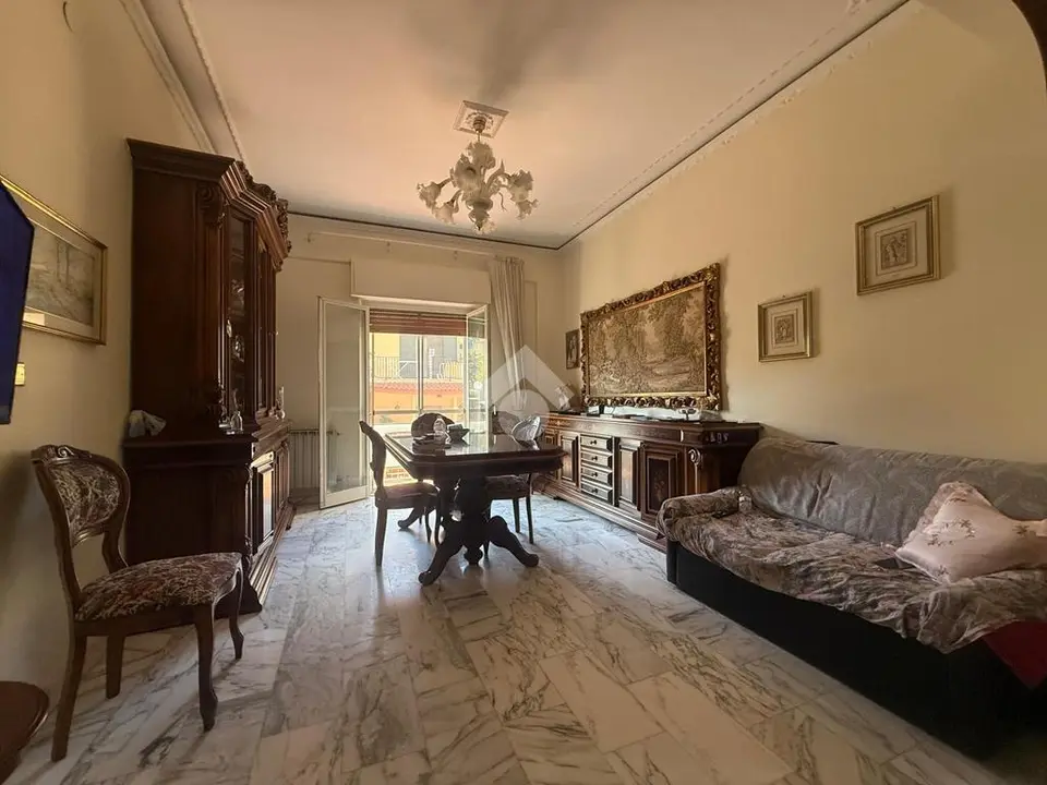 Quadrilocale in vendita a Reggio Di Calabria