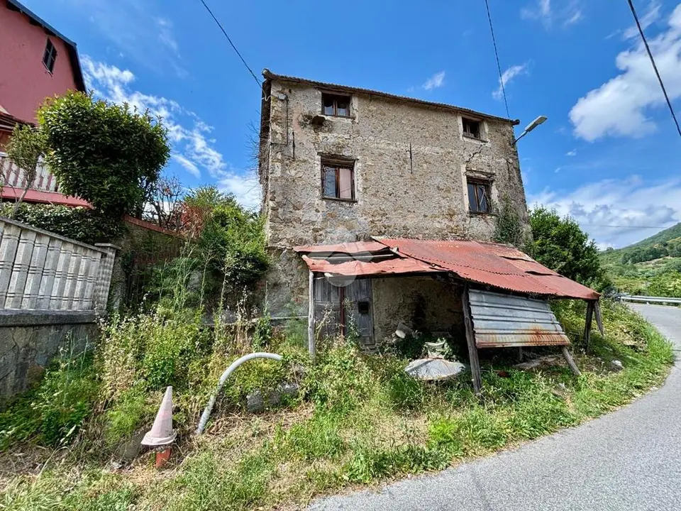 Casa indipendente in vendita a Sant'Olcese