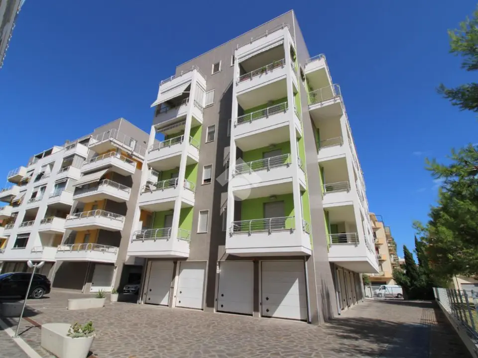 Quadrilocale in vendita a Pescara