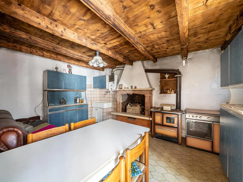 Rustico in vendita a Sant'Anna D'Alfaedo