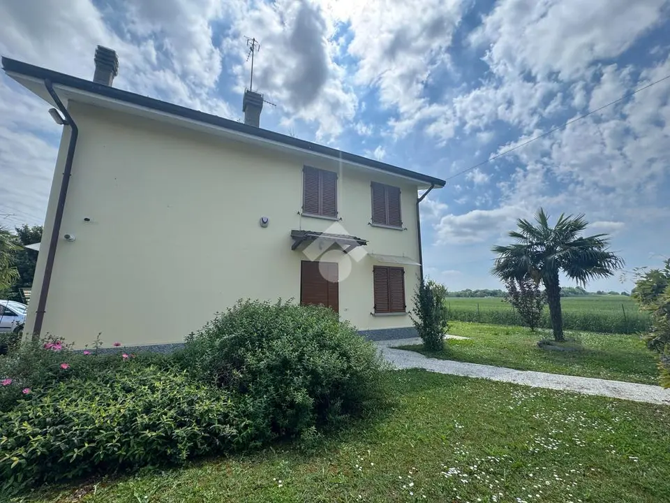 Villa singola in vendita a Modena