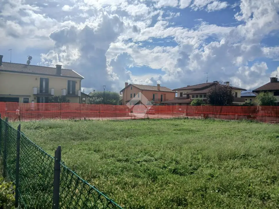 Ter. residenziale in vendita a Cervarese Santa Croce