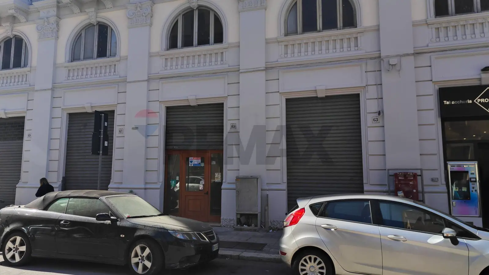Negozio in Affitto a Bari
