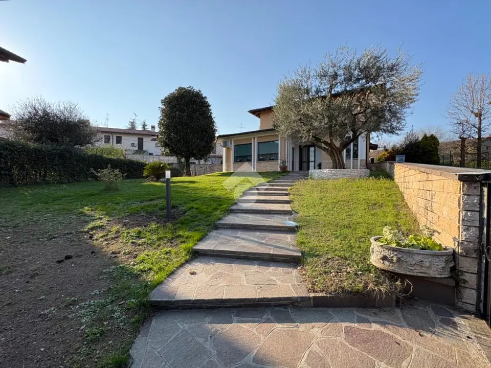 Villa singola in affitto a Erbusco