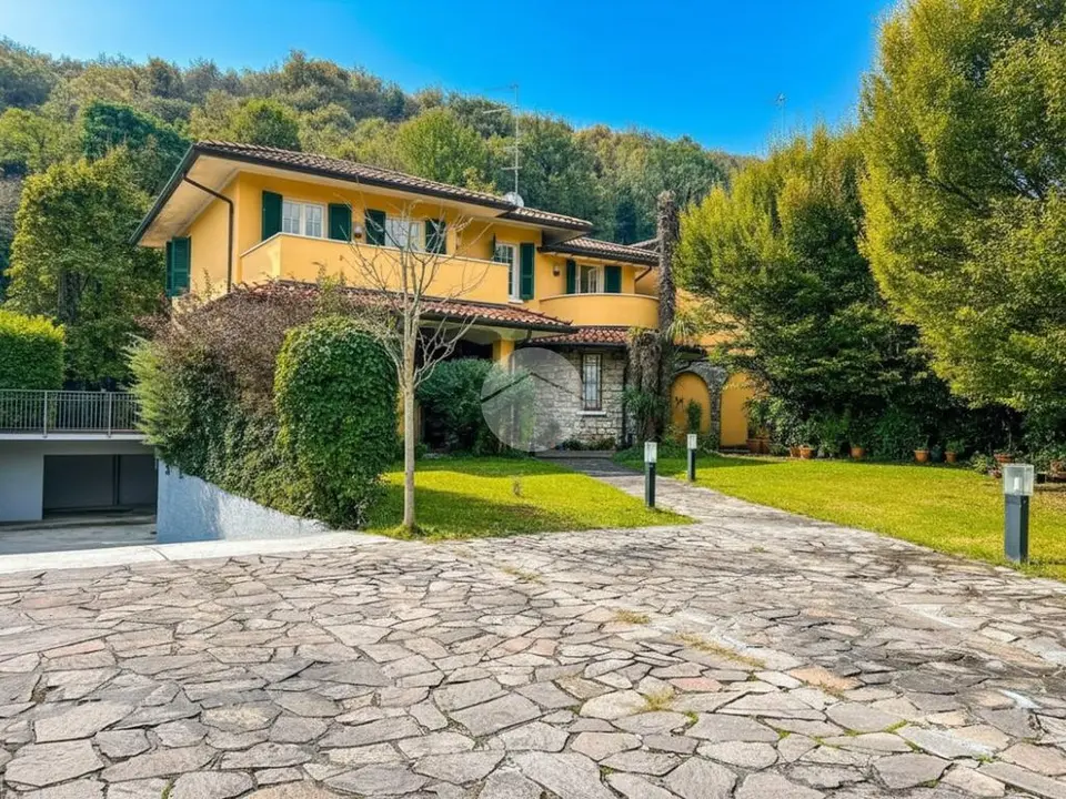 Villa singola in vendita a Collebeato