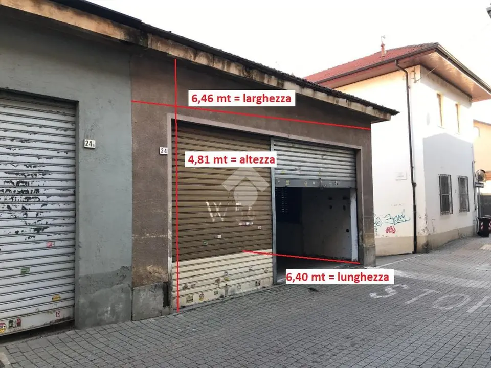 Box / posti auto in affitto a Druento