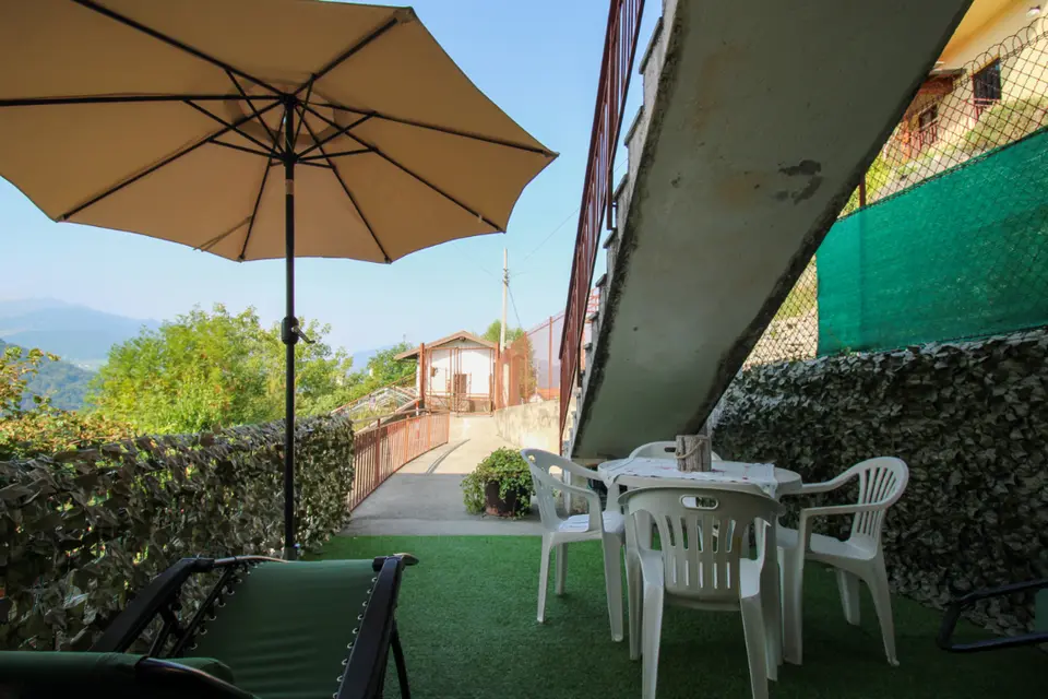 Appartamento in Via Monte Tellero  64, Ponna (CO)
