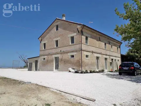 Casa Indipendente a Senigallia (AN) 300 m²