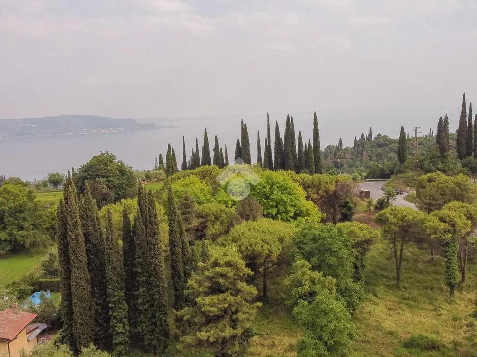 Casa indipendente in vendita a Toscolano-Maderno