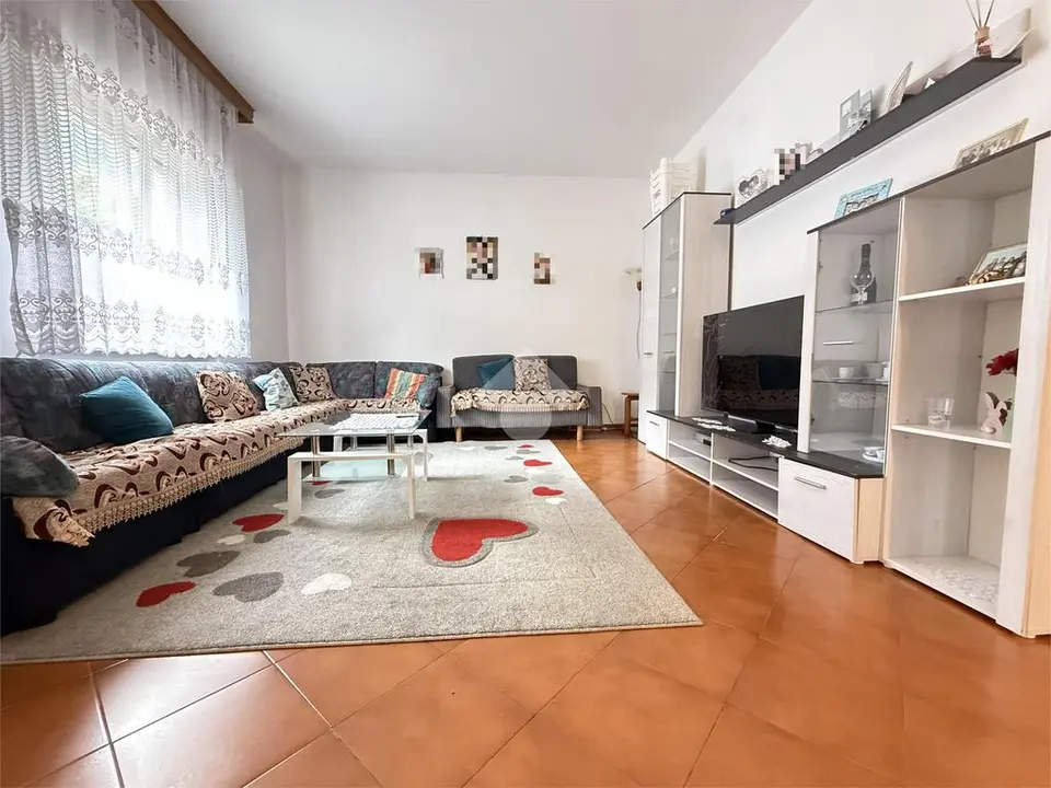5 locali in vendita a Mezzolombardo