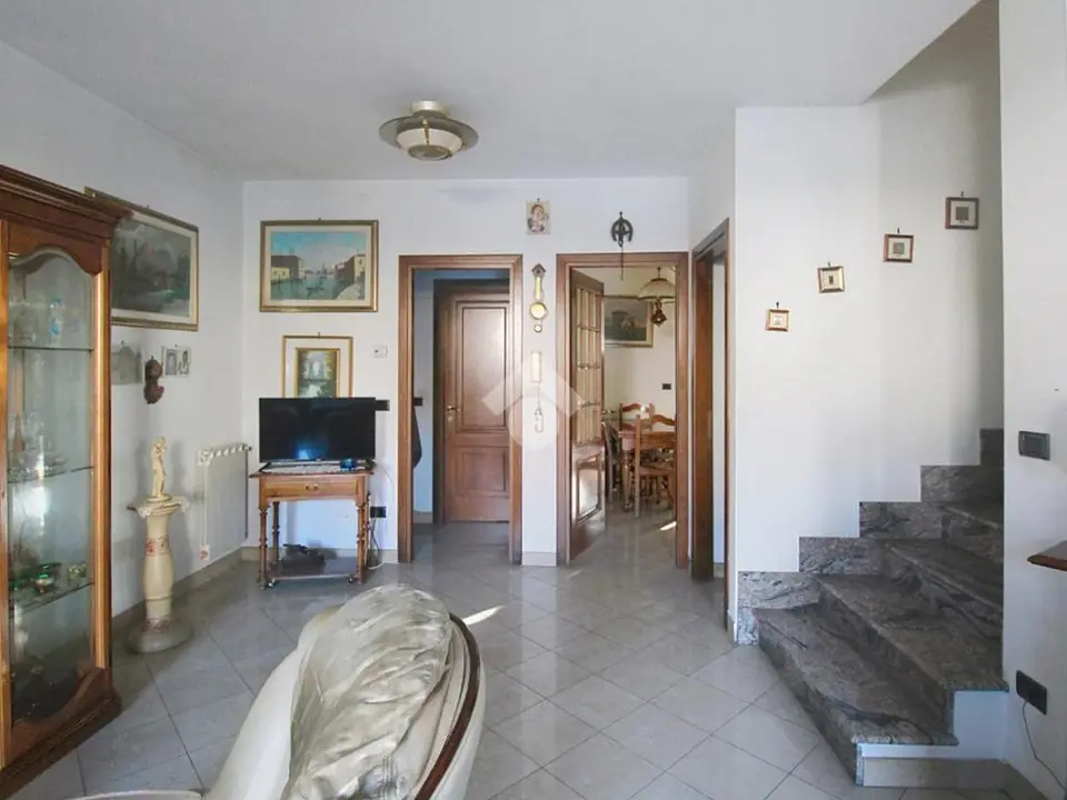 Villa a schiera in vendita a Cascina