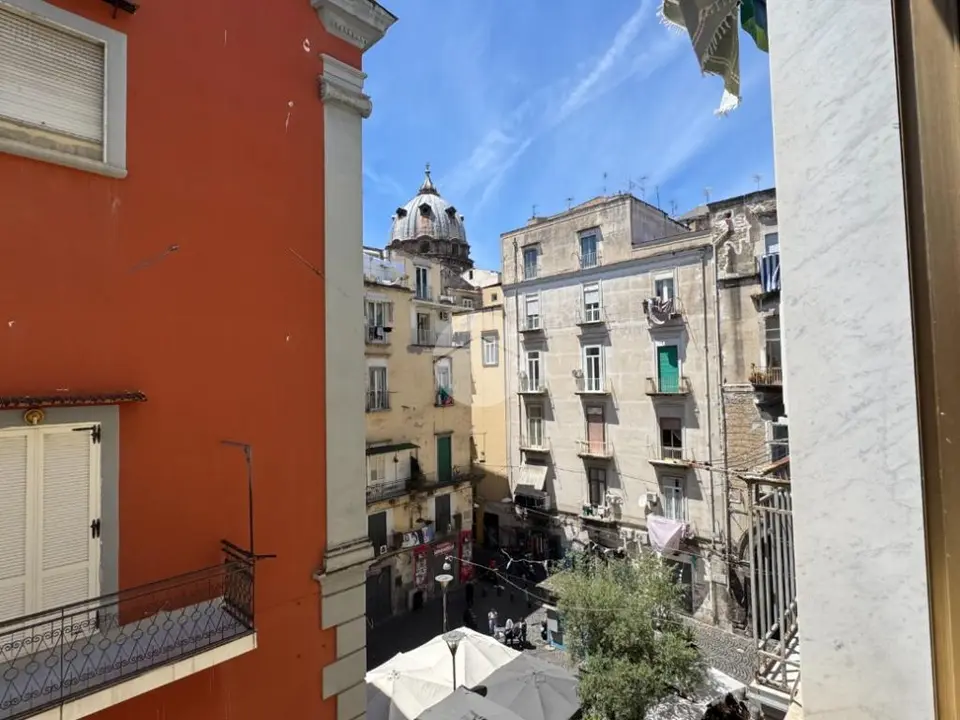 Multilocale in vendita a Napoli
