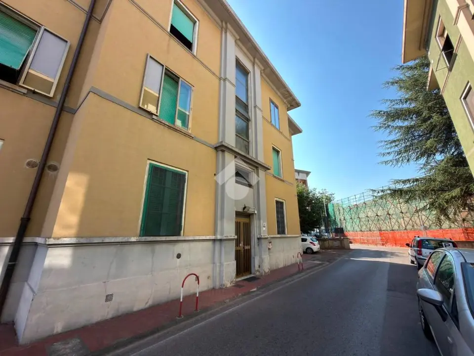 Quadrilocale in vendita a Firenze