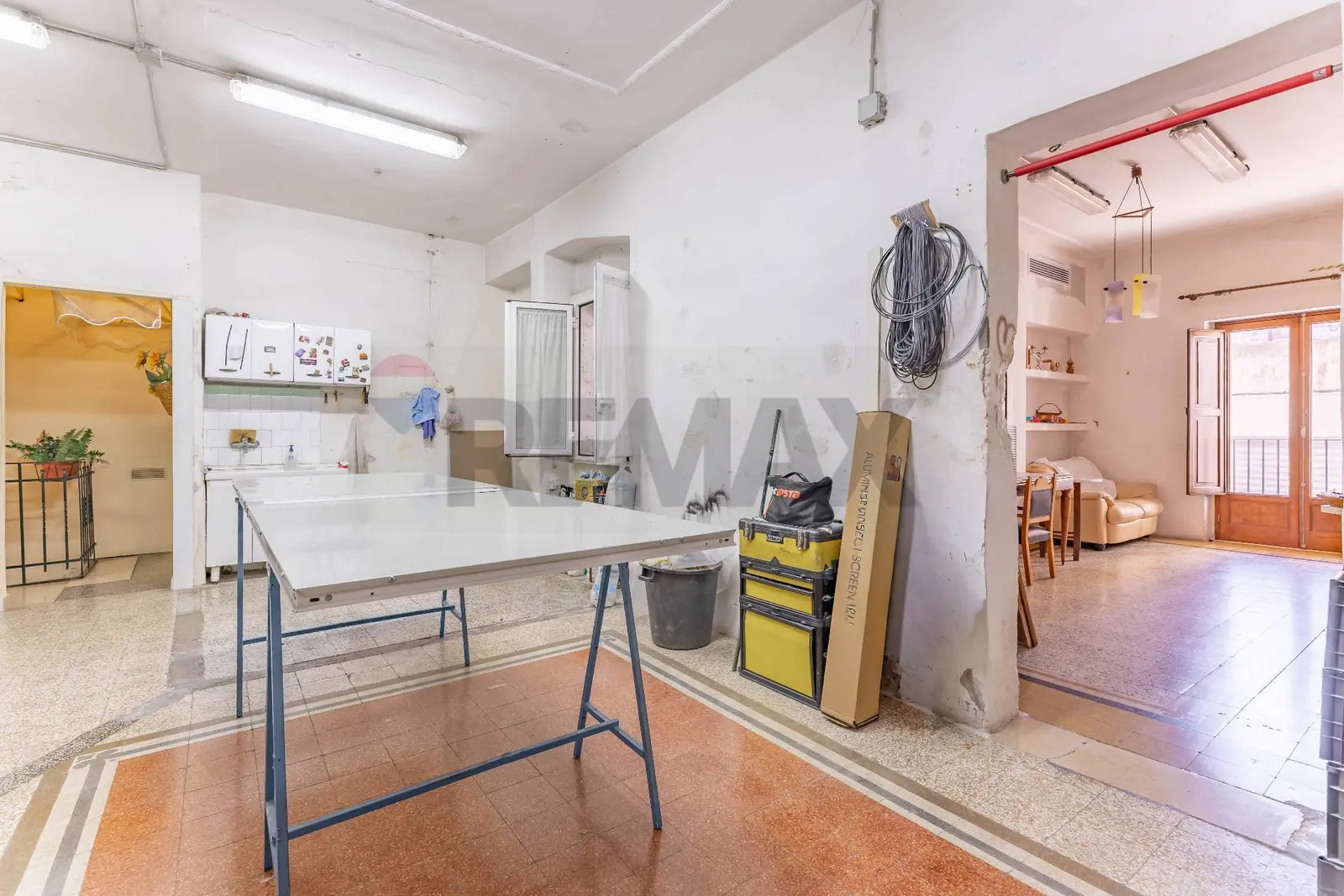 Locale Commerciale in Affitto a Bari