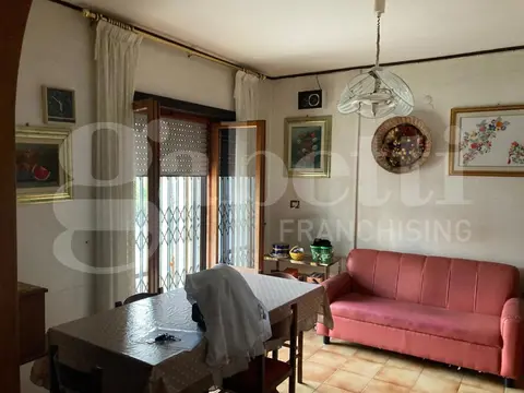Appartamento in Piazza De Vita 0, Battipaglia (SA)