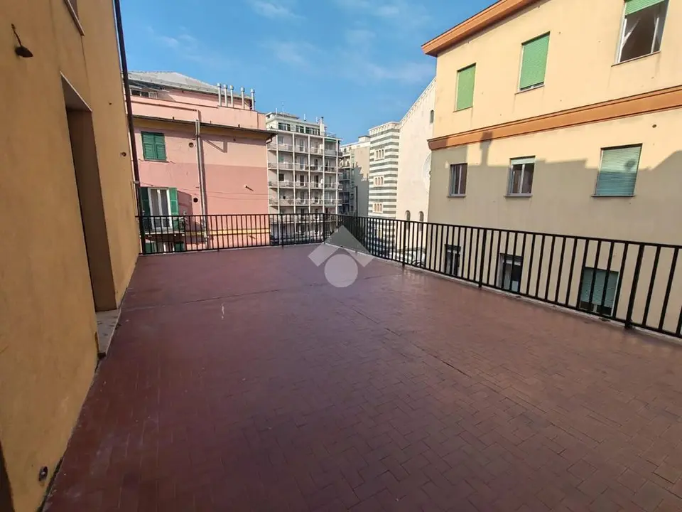 5 locali in vendita a Genova
