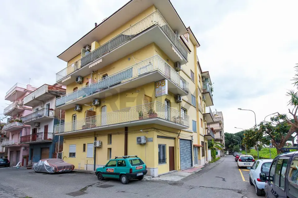 Appartamento in Vendita a Giardini-Naxos