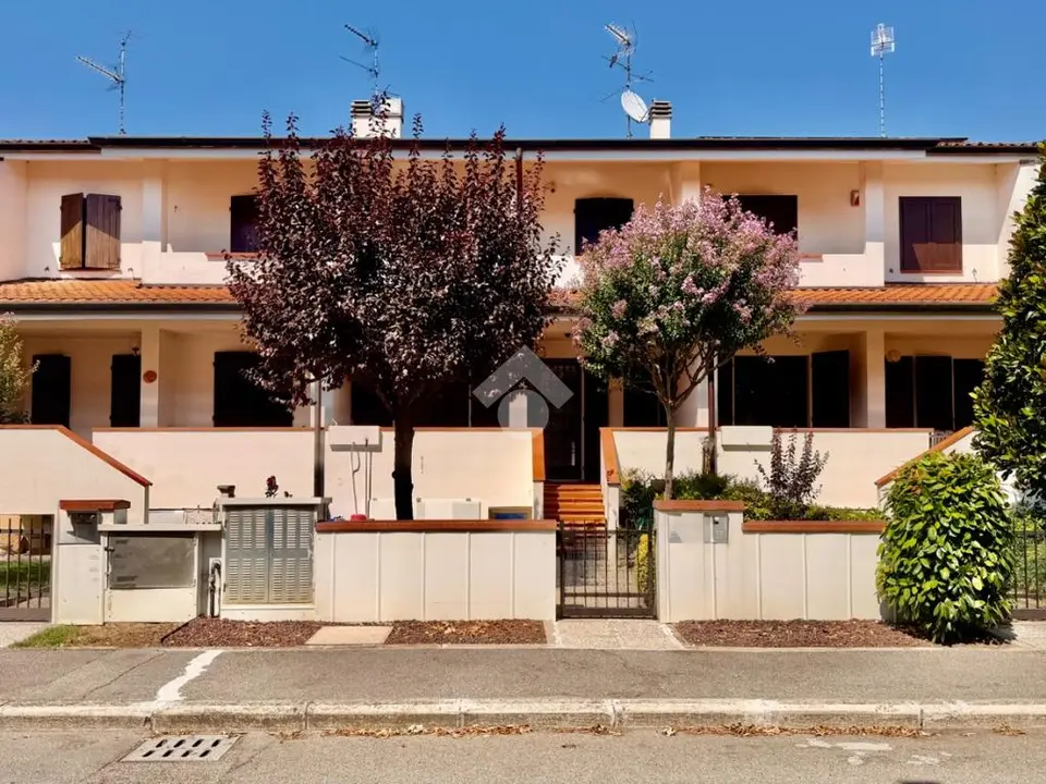 Villa a schiera in vendita a Budrio