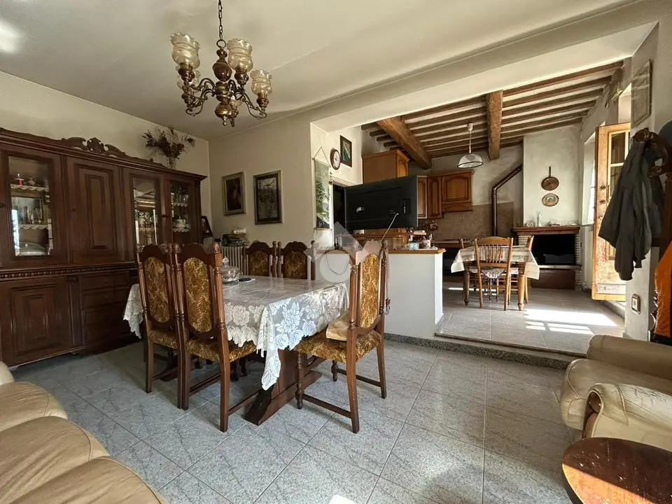 5 locali in vendita a Perugia