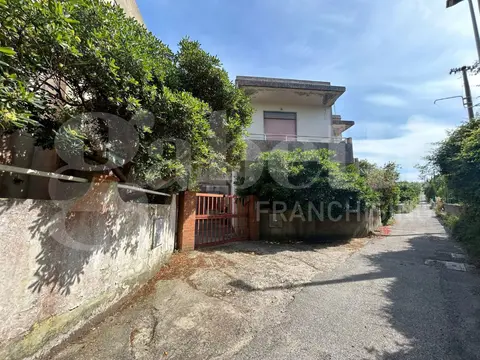 Appartamento in Contrada Traina Massa San Giorgio snc, Messina (ME)