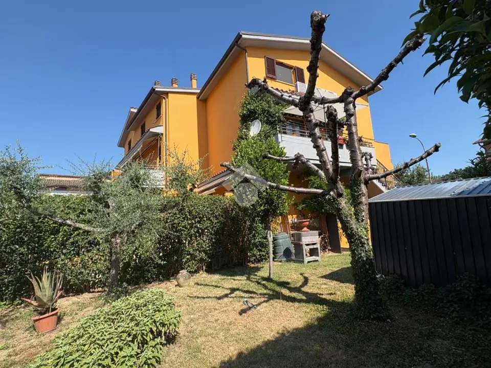 Trilocale in vendita a Bastia Umbra