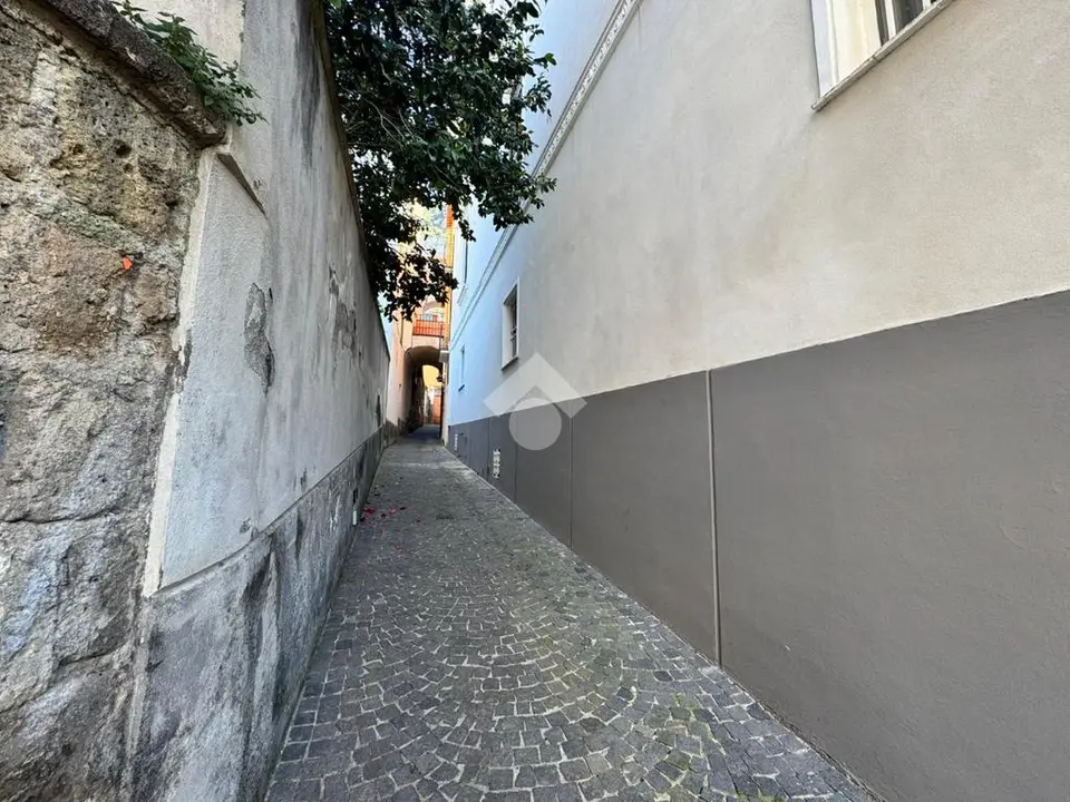 Palazzina in vendita a Meta