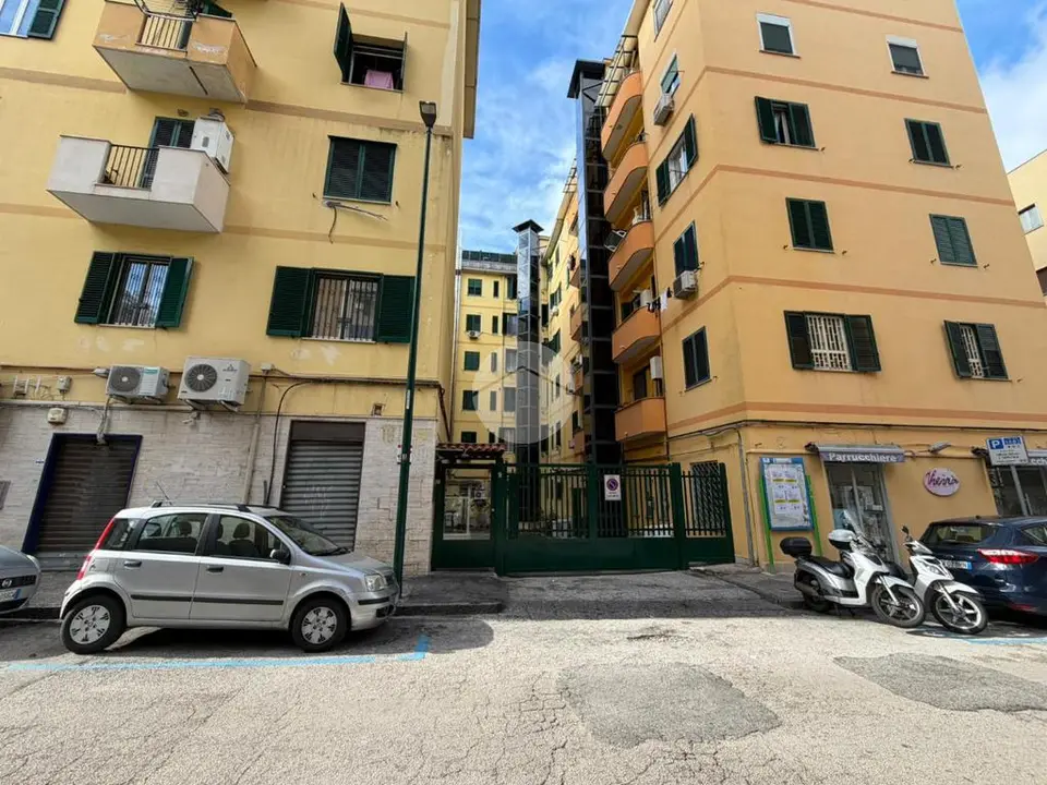 Trilocale in vendita a Napoli