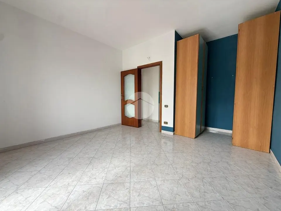 Trilocale in affitto a Giugliano In Campania