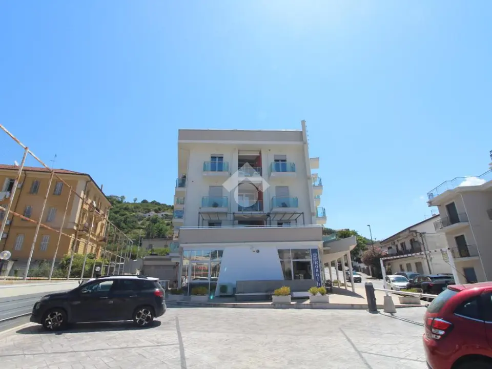6 locali in vendita a Agropoli