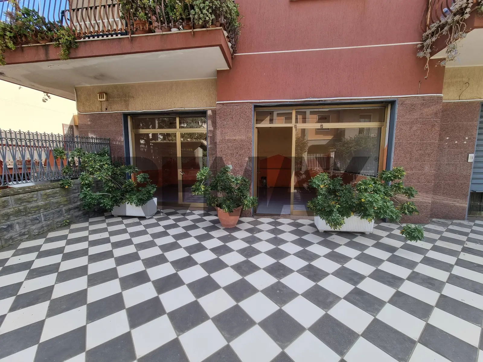 Attività  Commerciale in Affitto a Misterbianco