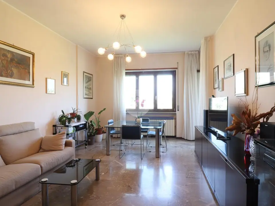 Quadrilocale in vendita a Pescara