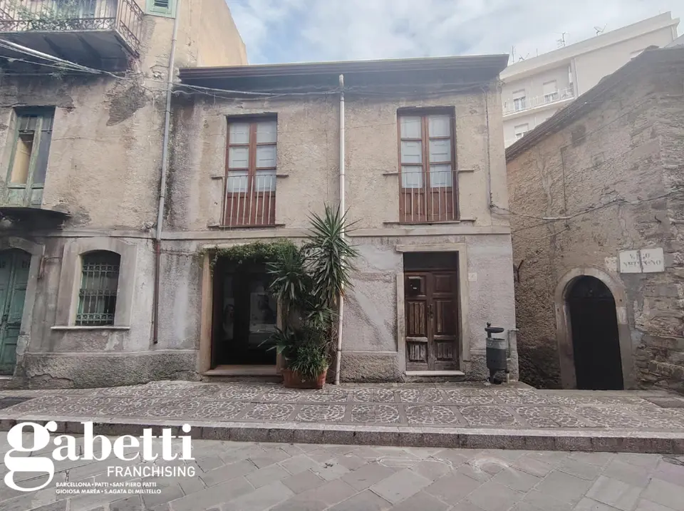 Casa Indipendente in Via G. GARIBALDI 0, San Piero Patti (ME)