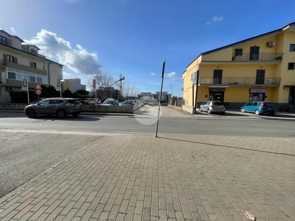 Box / posti auto in affitto a Quarto