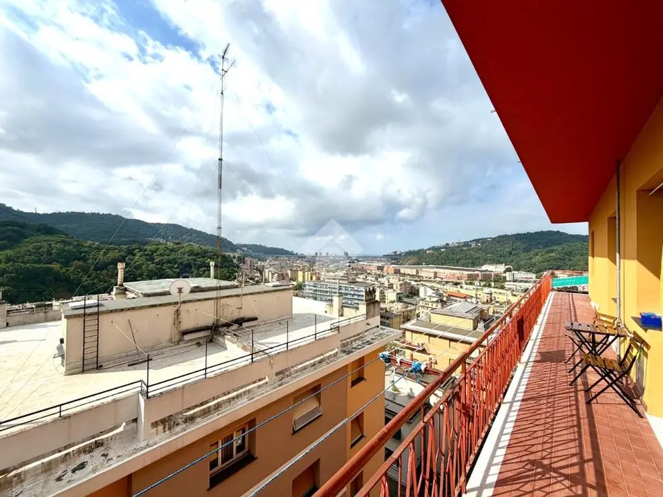 Quadrilocale in vendita a Genova