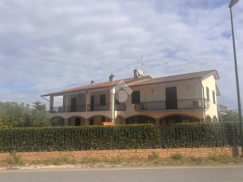 Casa semindipendente in vendita a Torgiano