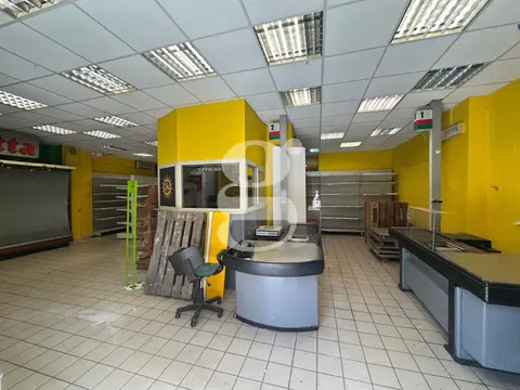 Negozio in Via Risorgimento 129-131, Milazzo (ME)