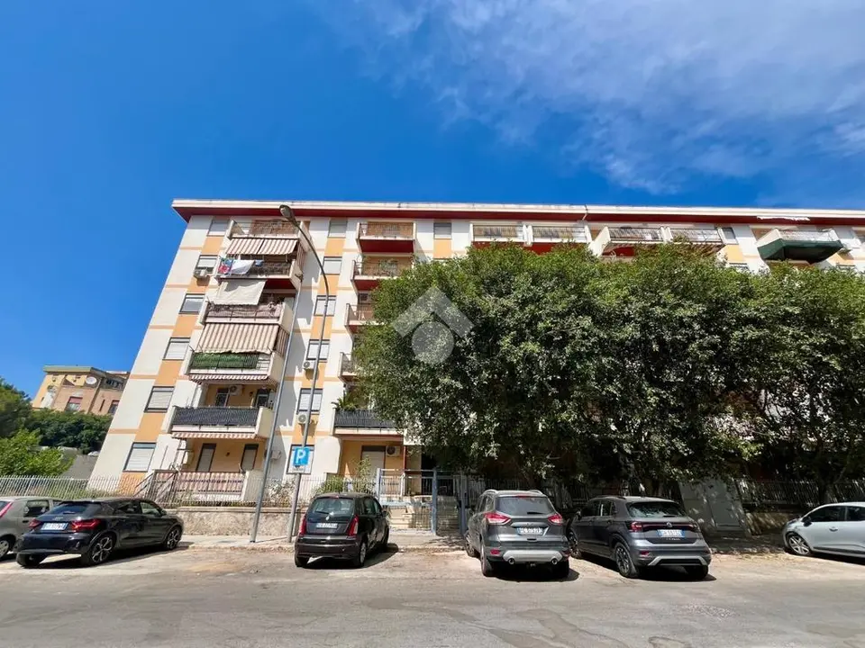 5 locali in vendita a Palermo