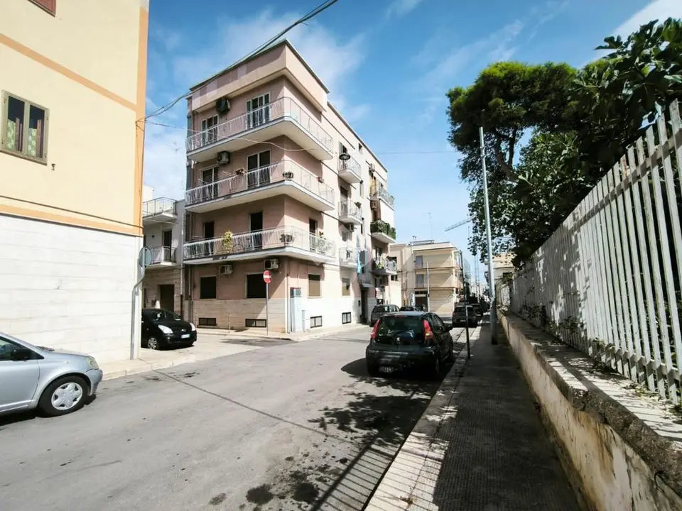 Quadrilocale in vendita a Mola Di Bari