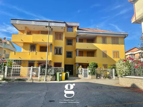 Appartamento in via Acqua Marina 25, Casal Velino (SA)
