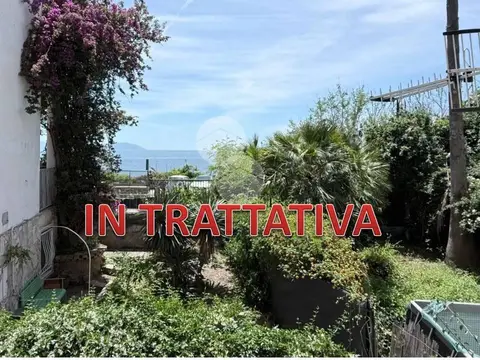 Trilocale in affitto a Napoli