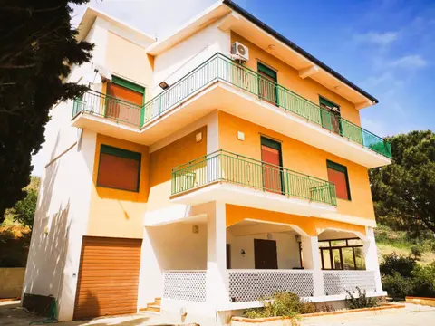 Villa in C/da Durrueli  - SS 115 - 58 snc, Porto Empedocle (AG)